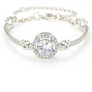 Heart of the Halo SiverTone Bracelet Women’s adjustable